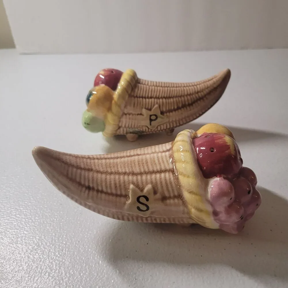 Tilso Japan Cornucopia Fruit Basket Salt & Pepper Shakers • Vintage Ceramic